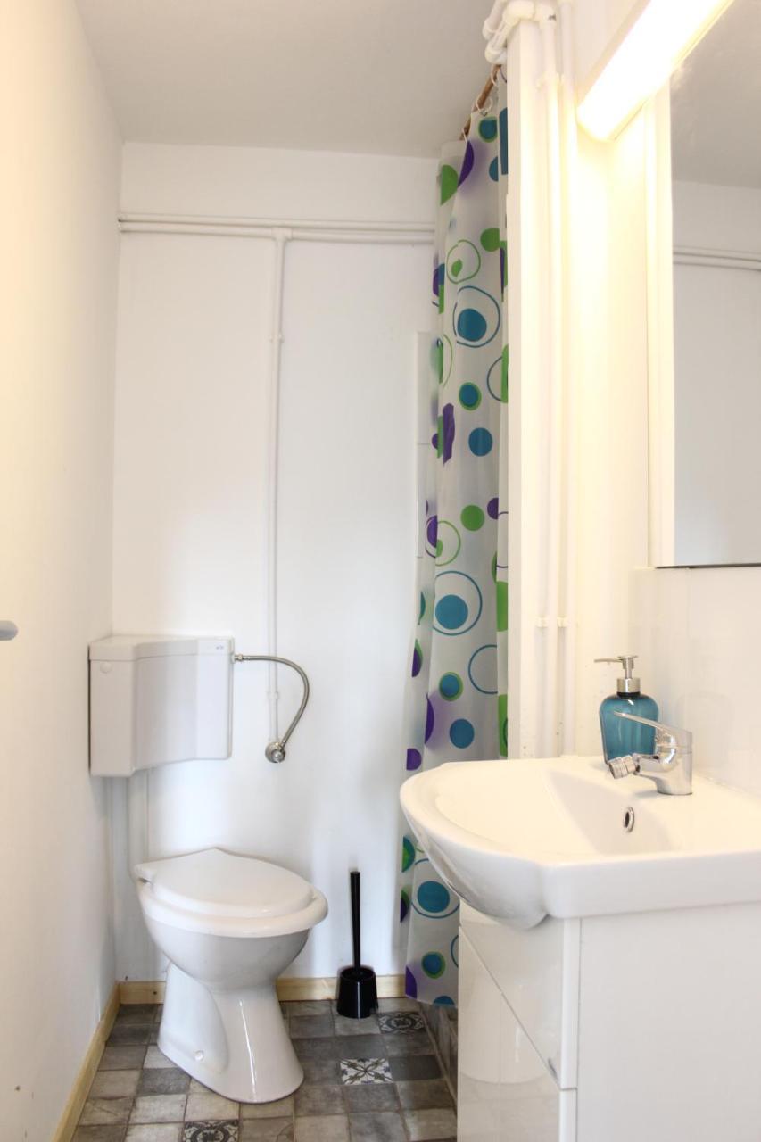 Banat 4 Hostel Бухарест Экстерьер фото